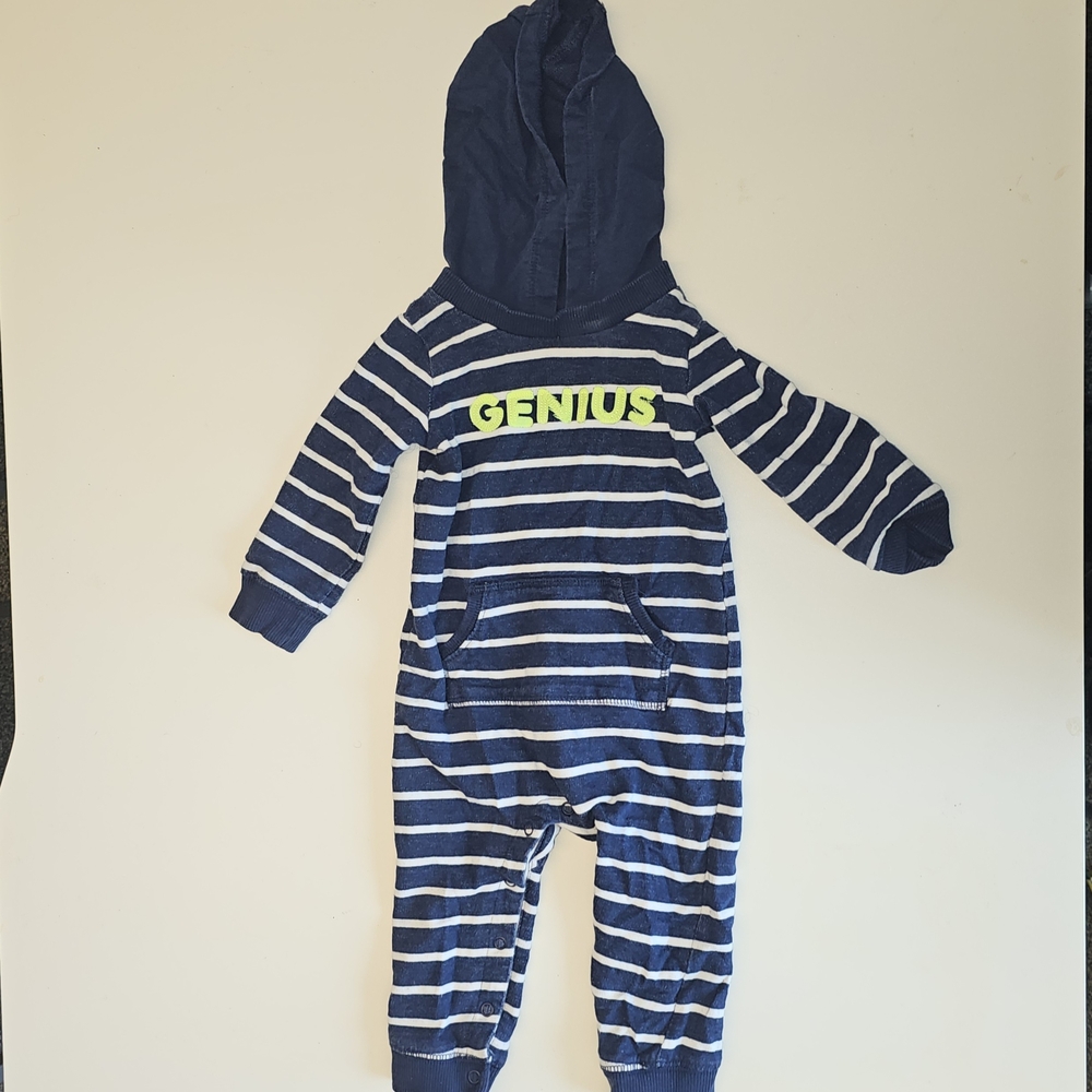 EUC| Carter’s | 12M | Striped Hooded Romper “Genius”